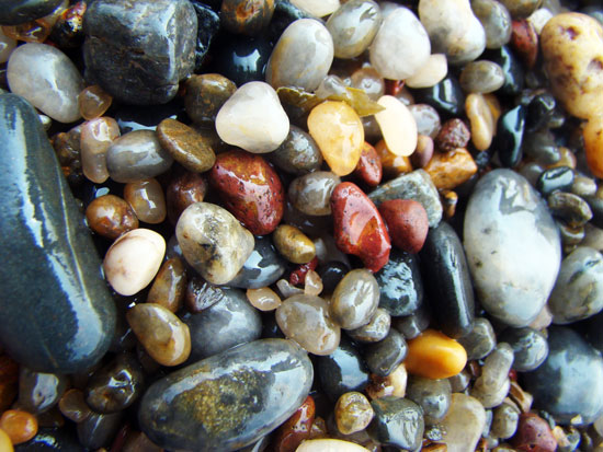 Anjuna beach coloured stone goa