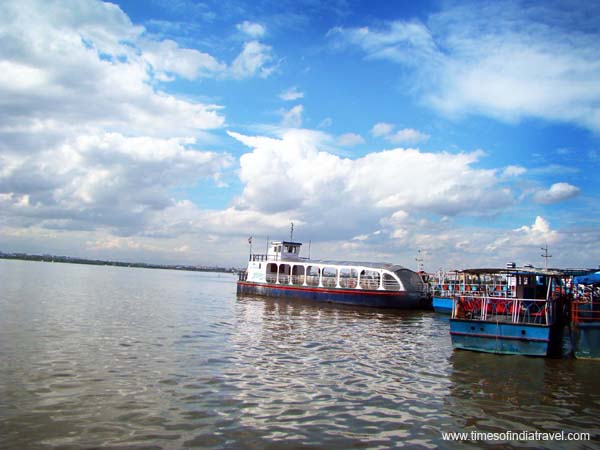 hussain-sagar-lake