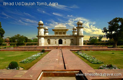 Itmad-ud-daulah-tomb, Agra
