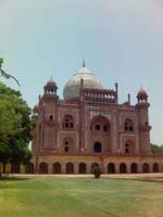 safdarjang-tomb4