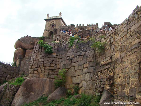 wall-fort-hyderabad